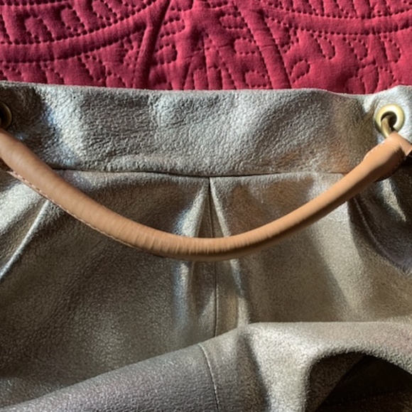 Beautiful ,J Crew gold leather purse BEAUTIFUL ,excellent condition. Make offer - Picture 6 of 12